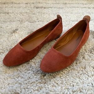 Lucky Brand Caliz women suede flats size 9 in Burnt Orange